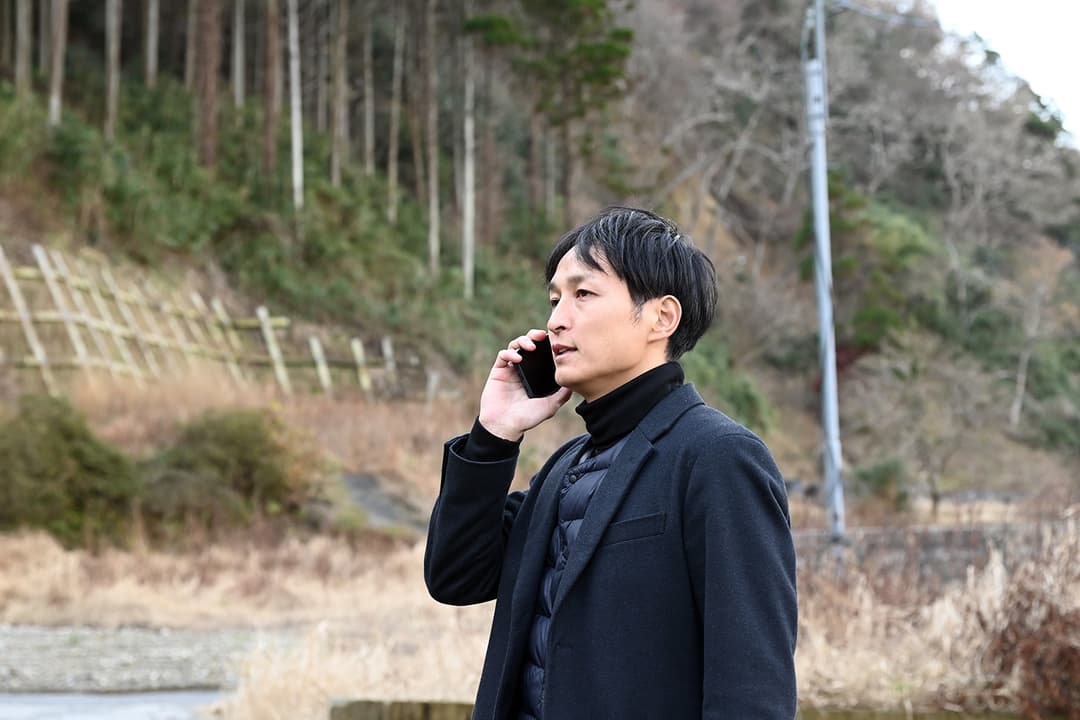 地震発生の翌日には、携帯電話の基地局の非常用電源が尽き、復旧まで通信が途絶えた