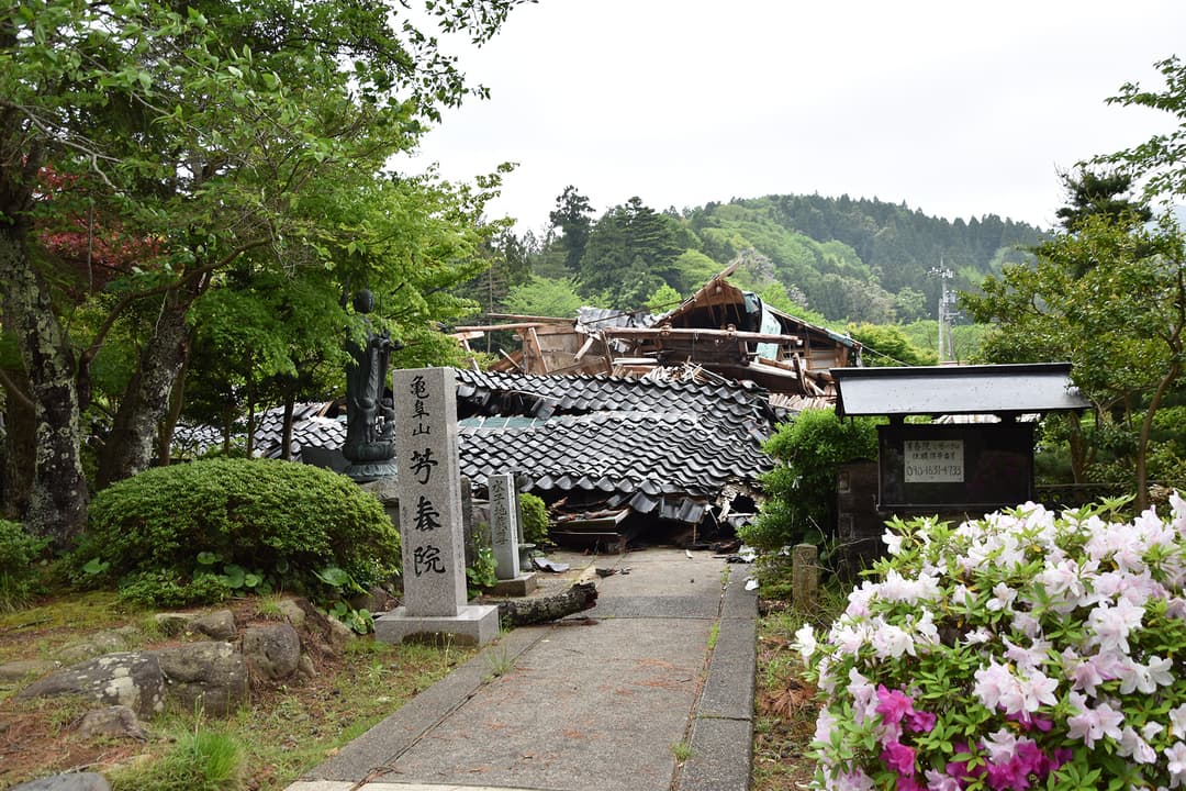 前田利家の妻・まつの菩提寺「芳春院(ほうしゅんいん)」も全壊してしまった(撮影:2004年5月)