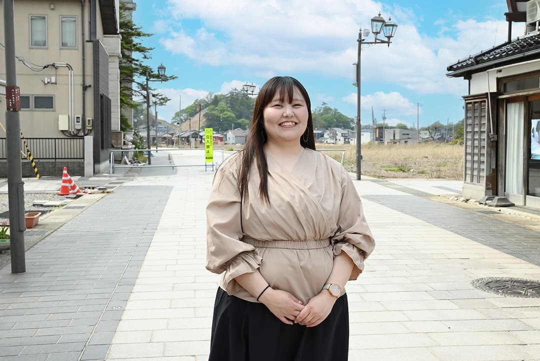 高校生まで輪島市河井町で暮らしていた山崎瑞稀さんは、朝市通りの周辺に幼馴染や親戚、知人も多い