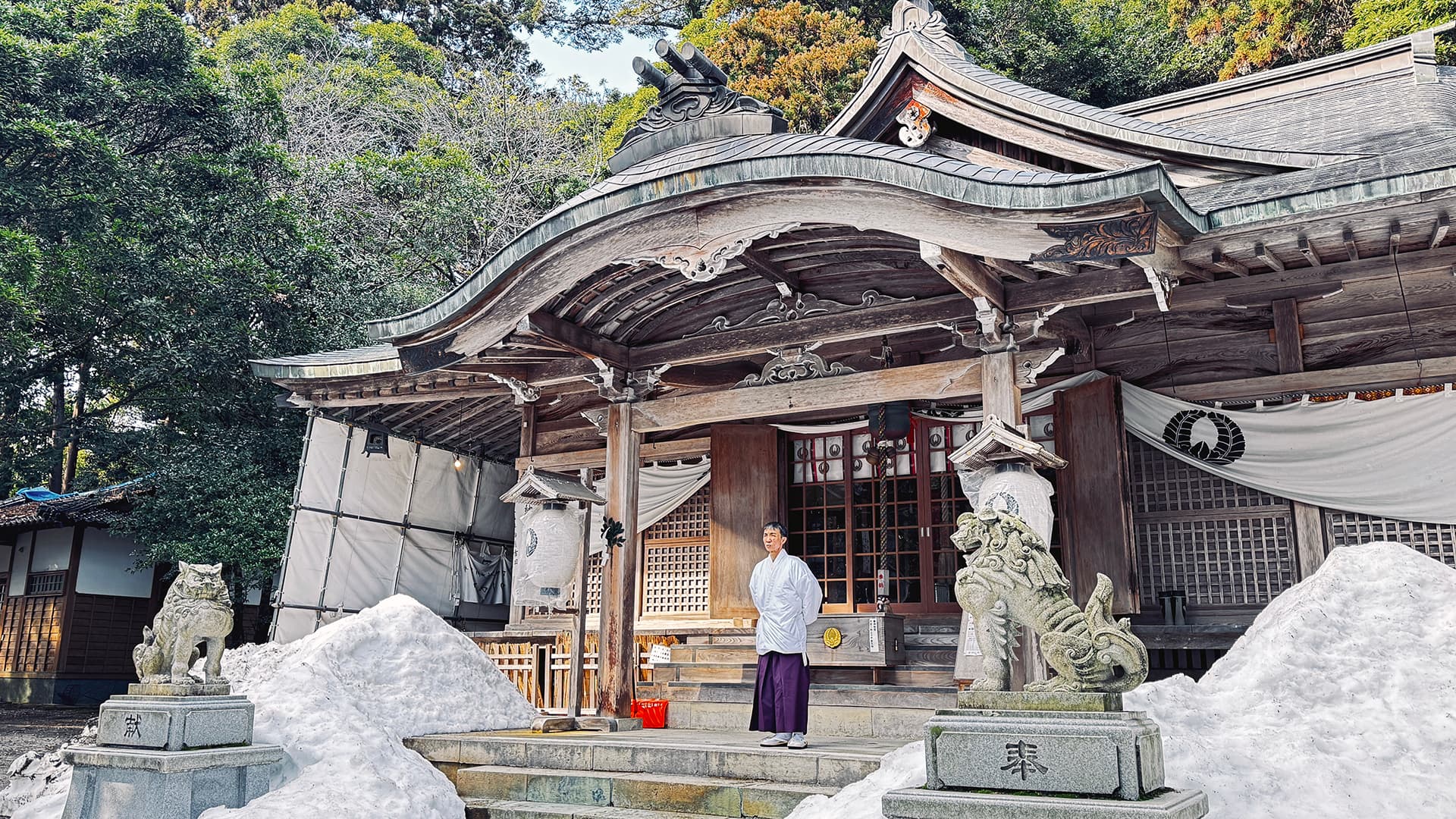 何度鳥居が倒れても「祭りはあって当たり前」──珠洲市飯田町のDNAを守り続ける“春日神社”27代目宮司の覚悟