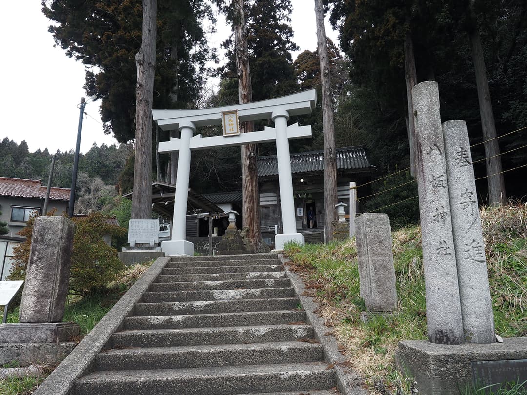 起源は寛文年間(1661〜1673年)。疫病退散を目的に須佐之男命を迎えたという宇出津八坂神社