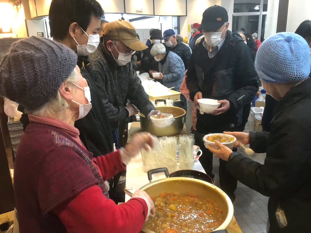 穴水町中心部で避難所となった「さわやか交流館プルート」での炊き出し(撮影:2024年1月5日 レスキューストックヤード提供)